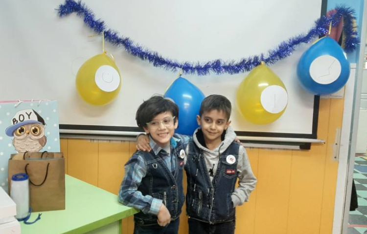 :جشن اِسم کارن و ایجاد انگیزه ی نشانه های ( اُ ، ک )