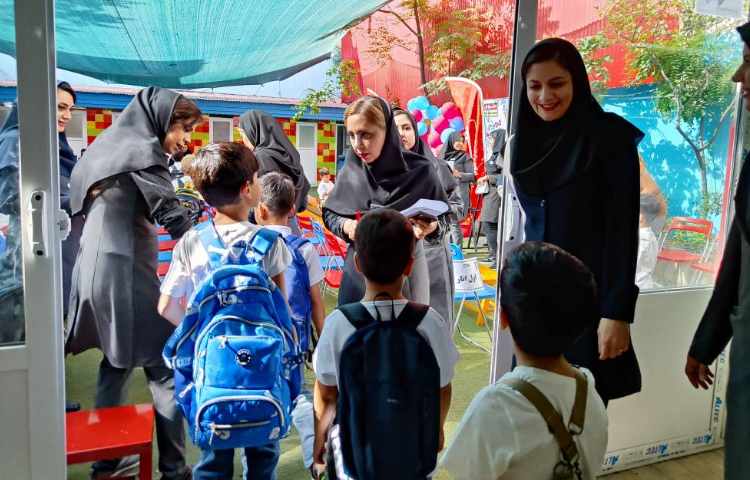 :جشن افتتاحیه فعالیت های تابستانی 17