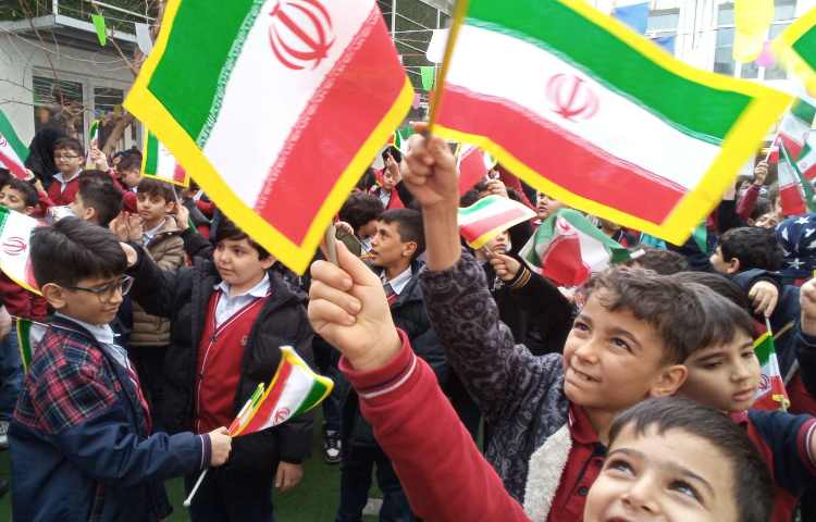 جشن انقلاب و اهدا جوایز برگزیدگان مسابقات هنری و علمی 10