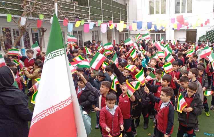 جشن انقلاب و اهدا جوایز برگزیدگان مسابقات هنری و علمی 11