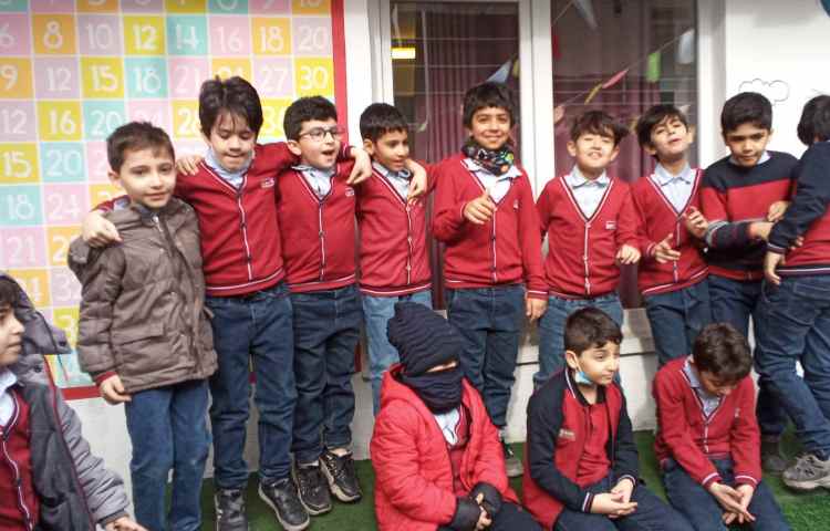 جشن انقلاب و اهدا جوایز برگزیدگان مسابقات هنری و علمی 3