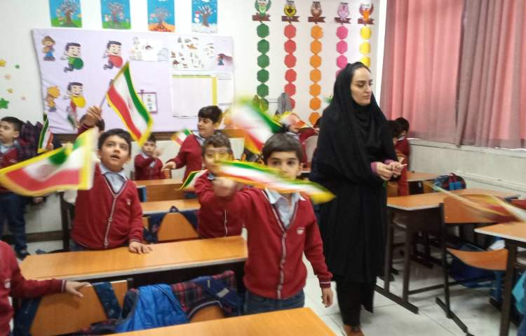 جشن انقلاب 14