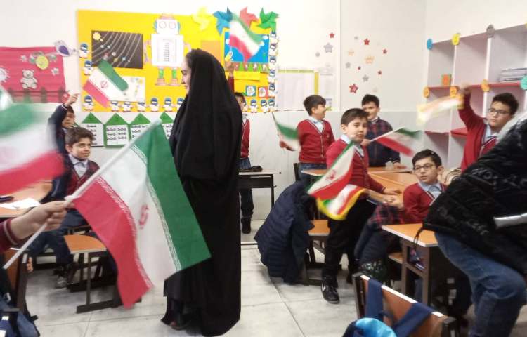 جشن انقلاب 17