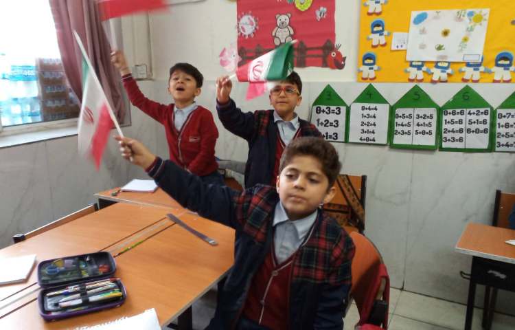 جشن انقلاب 18