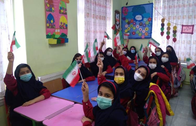 جشن انقلاب 4