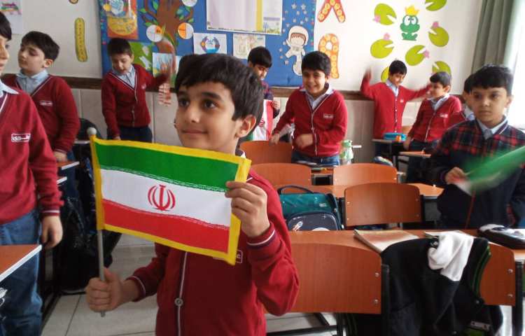 جشن انقلاب 5