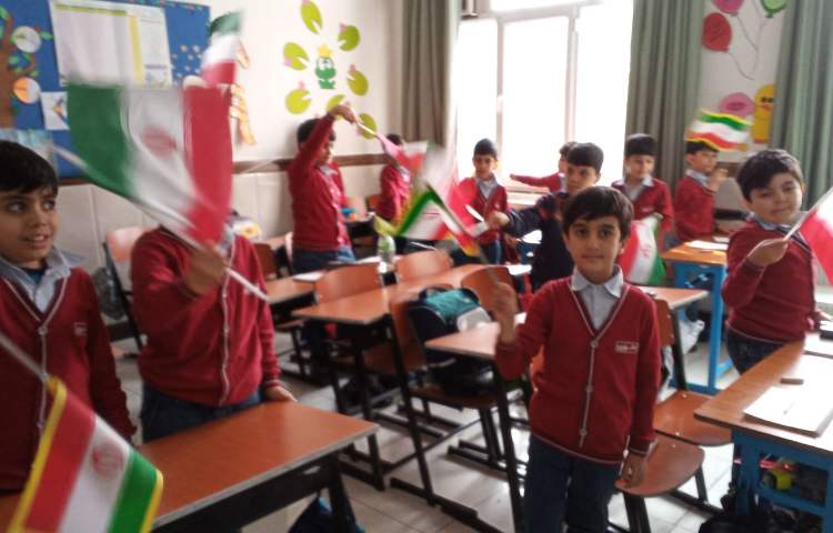 جشن انقلاب 8