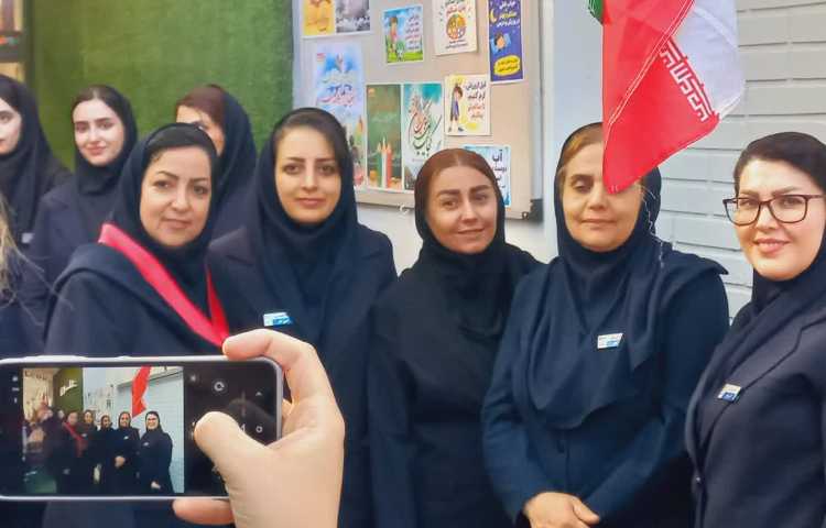 جشن بازگشایی دبستان علوی 40