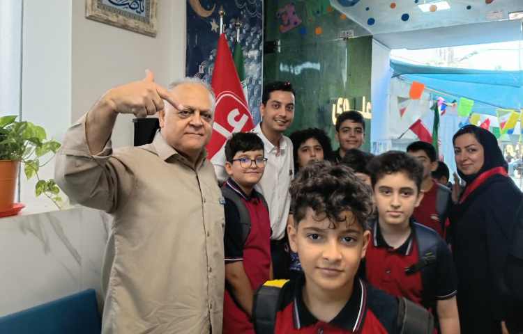 جشن بازگشایی دبستان علوی 61