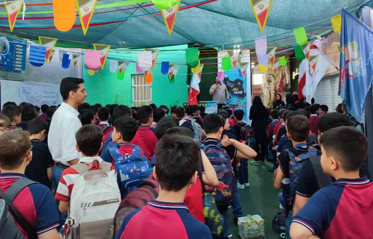 جشن بازگشایی دبستان علوی 9