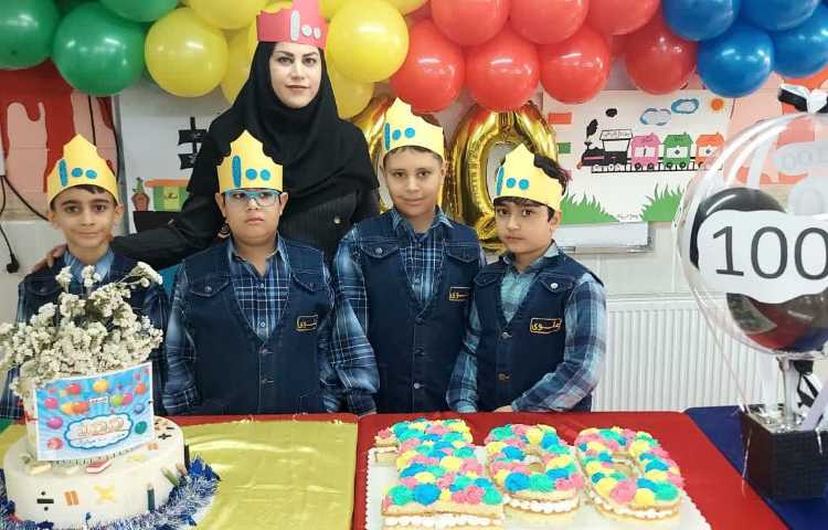 جشن با شکوه یادگیری عدد 100 دانش آموزان پایه دوم 19