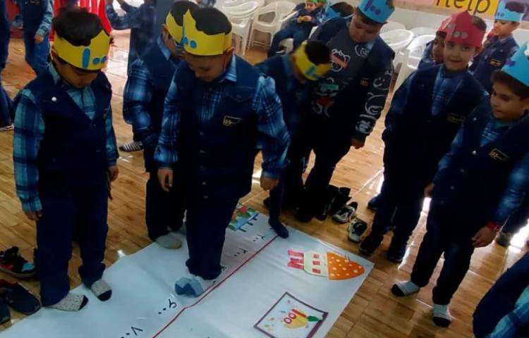 جشن با شکوه یادگیری عدد 100 دانش آموزان پایه دوم 20
