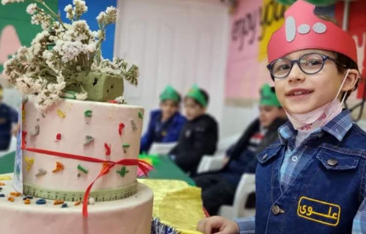 جشن با شکوه یادگیری عدد 100 دانش آموزان پایه دوم 7