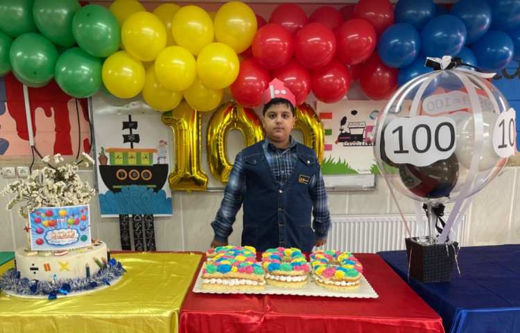 جشن با شکوه 100 دانش آموزان پایه دوم دبستان 14