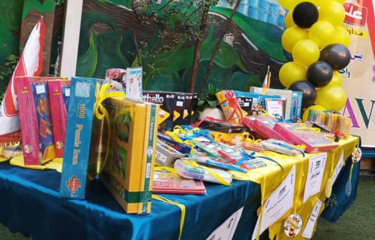 جشن بزرگ جایزه ها (تقدیر از منتخبین مسابقات فرهنگی، هنری، ورزشی، پژوهشی و... سال 00-99 ) 14