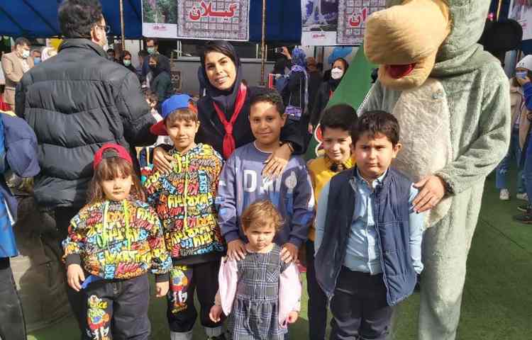 جشن بزرگ عید نوروز (اقوام ایرانی ) دبستان علوی تهران شعبه غرب 28