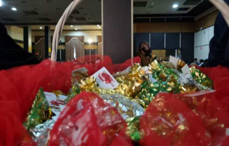 جشن بزرگ و خاطره انگیز یلدا دبستان علوی شعبه غرب 21