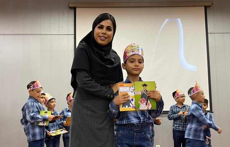 جشن بزرگ و شاد الفبا دانش آموزان پایه اول دبستان علوی شعبه غرب 18