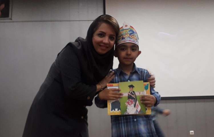 جشن بزرگ و شاد الفبا دانش آموزان پایه اول دبستان علوی شعبه غرب 81