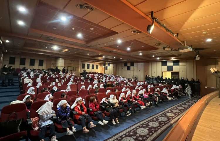 جشن بزرگ یلدا سال 1402-1401 4