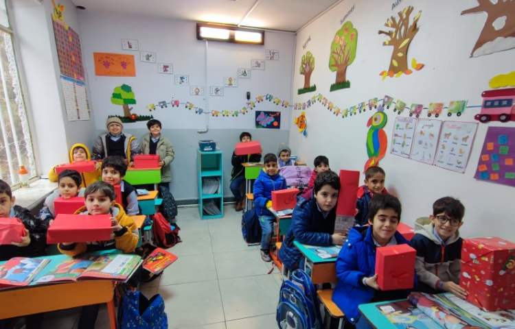 جشن تحویل کارنامه در پایه اول 3