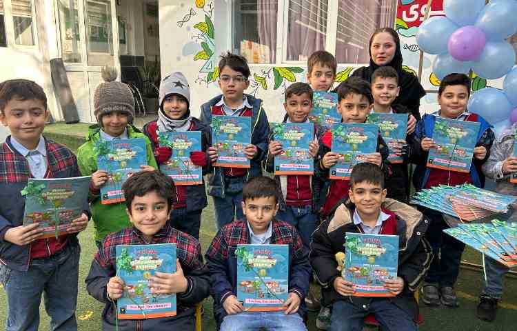 جشنِ تحویل کتاب‌های Our Discovery Island 1 و پایان کتاب ALV Phonics 3 6