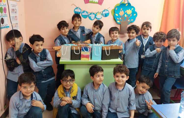 جشن تولد آبان ماهی ها 3