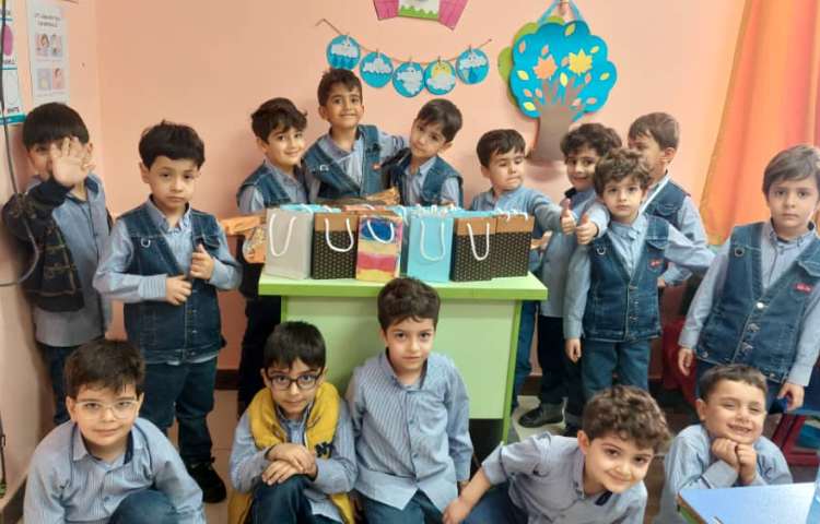 جشن تولد آبان ماهی ها 4