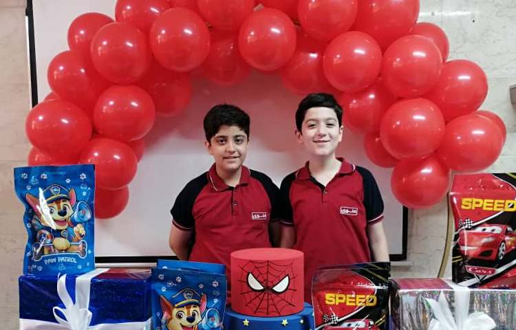 جشن تولد دانش آموزان فروردینی 1