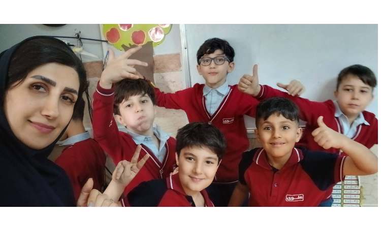 جشن تولد دانش آموزان فروردینی 3