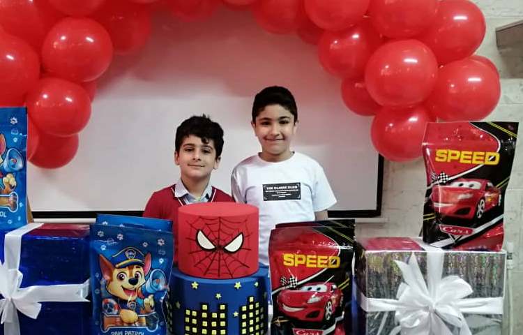 جشن تولد دانش آموزان فروردینی 8