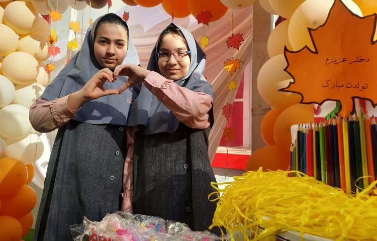 جشن تولد دخترای پاییزی 3