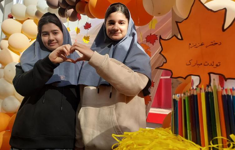 جشن تولد دخترای پاییزی 7