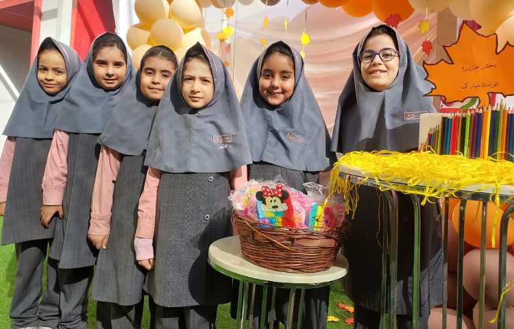 جشن تولد دخترای پاییزی 9