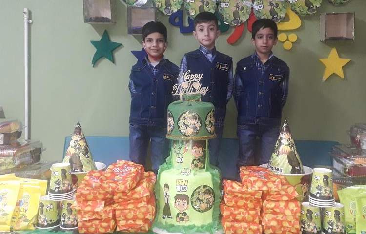 جشن تولد متولدین آذرماه دبستان علوی 3