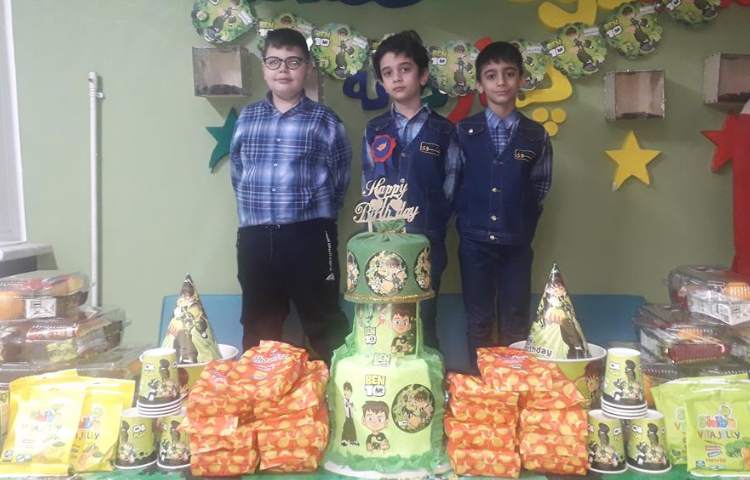 جشن تولد متولدین آذرماه دبستان علوی 4