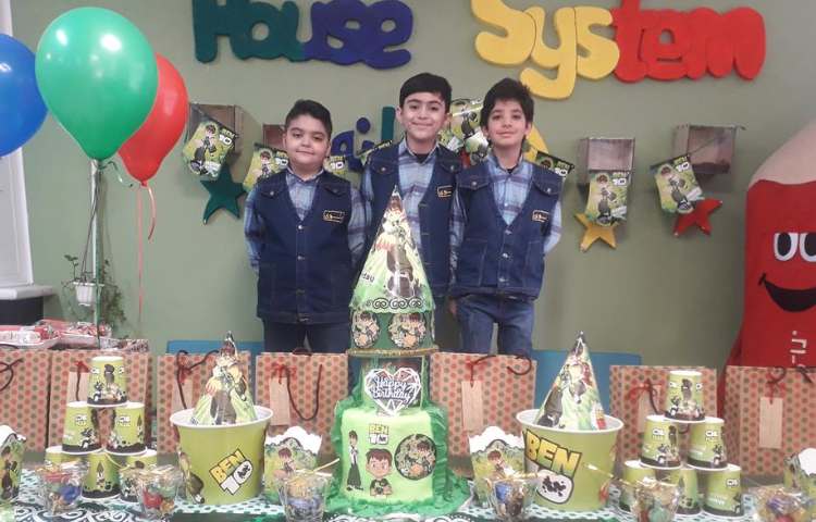 جشن تولد متولدین اسفند ماه دبستان علوی 5