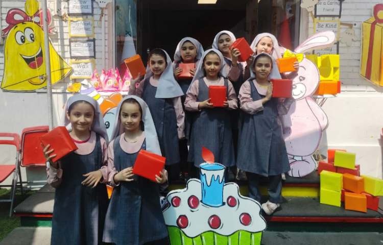 جشن تولد متولدین بهار 10