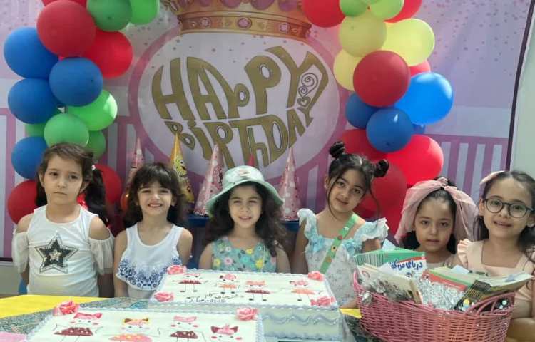 جشن تولد متولدین تابستان 12
