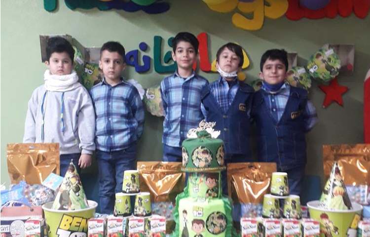 جشن تولد متولدین دی ماه دبستان علوی 3