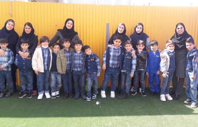 جشن تولد متولدین فروردین ماه 1402 10