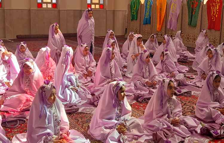 جشن تکلیف دانش آموزان عزیز پایه سوم دبستان پرتو علوی