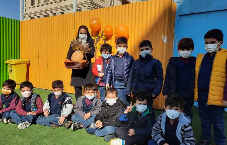 جشن جذاب و باشکوه میانه پاییز دانش آموزان پیش دبستان 7