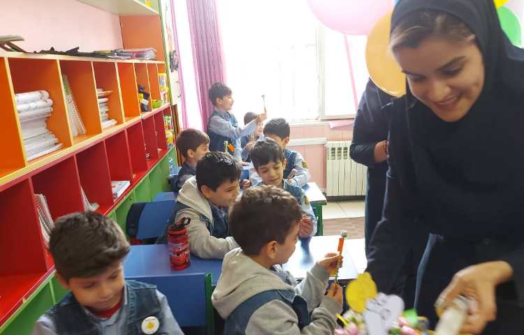 جشن حرف Pp و اهدا جایزه به دانش آموزان عزیز 4