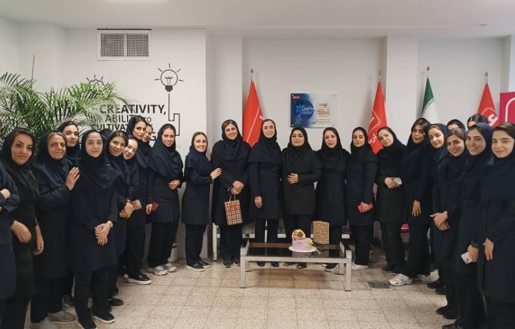 جشن خداحافظی از پرسنل 2