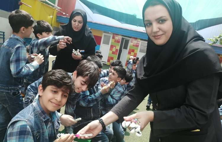 :جشن خودکار و شروعی نو با نوشتن خودکار برای پسران توانمند علوی 7