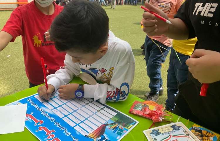 جشن خودکار پسران پر تلاش پایه سوم 13