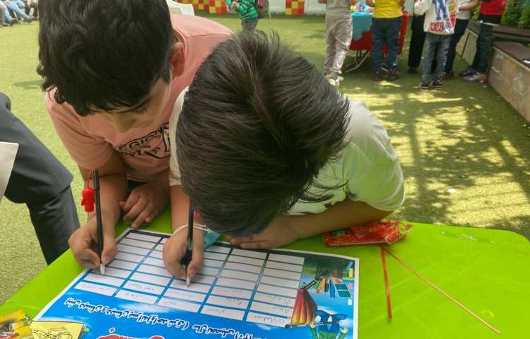 جشن خودکار پسران پر تلاش پایه سوم 18