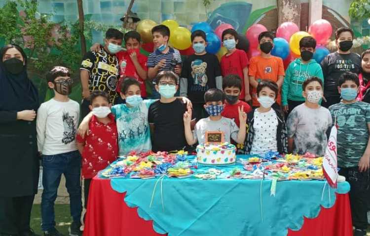 جشن خودکار پسران پر تلاش پایه سوم 3