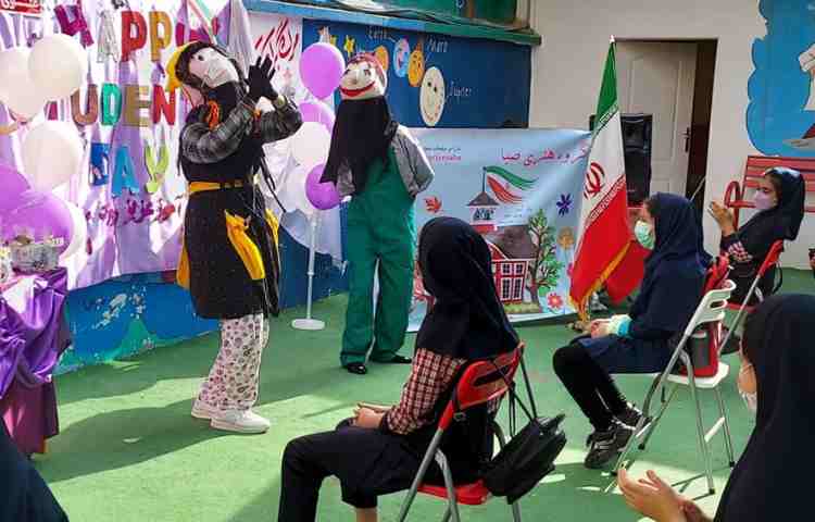 جشن روز دانش آموز گلهای دوره دوم 11